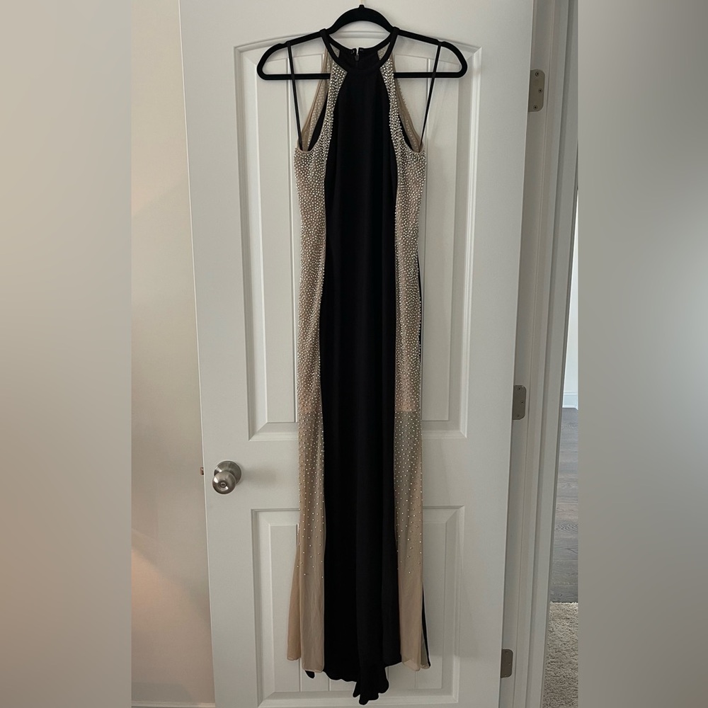 XSCAPE size 2 Black and Nude Evening Gown.